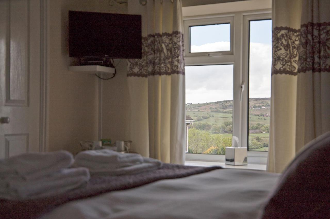 Moorland View Farm B&B Oakamoor ภายนอก รูปภาพ