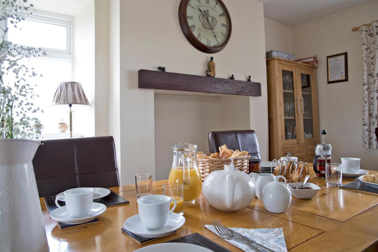 Moorland View Farm B&B Oakamoor ภายนอก รูปภาพ