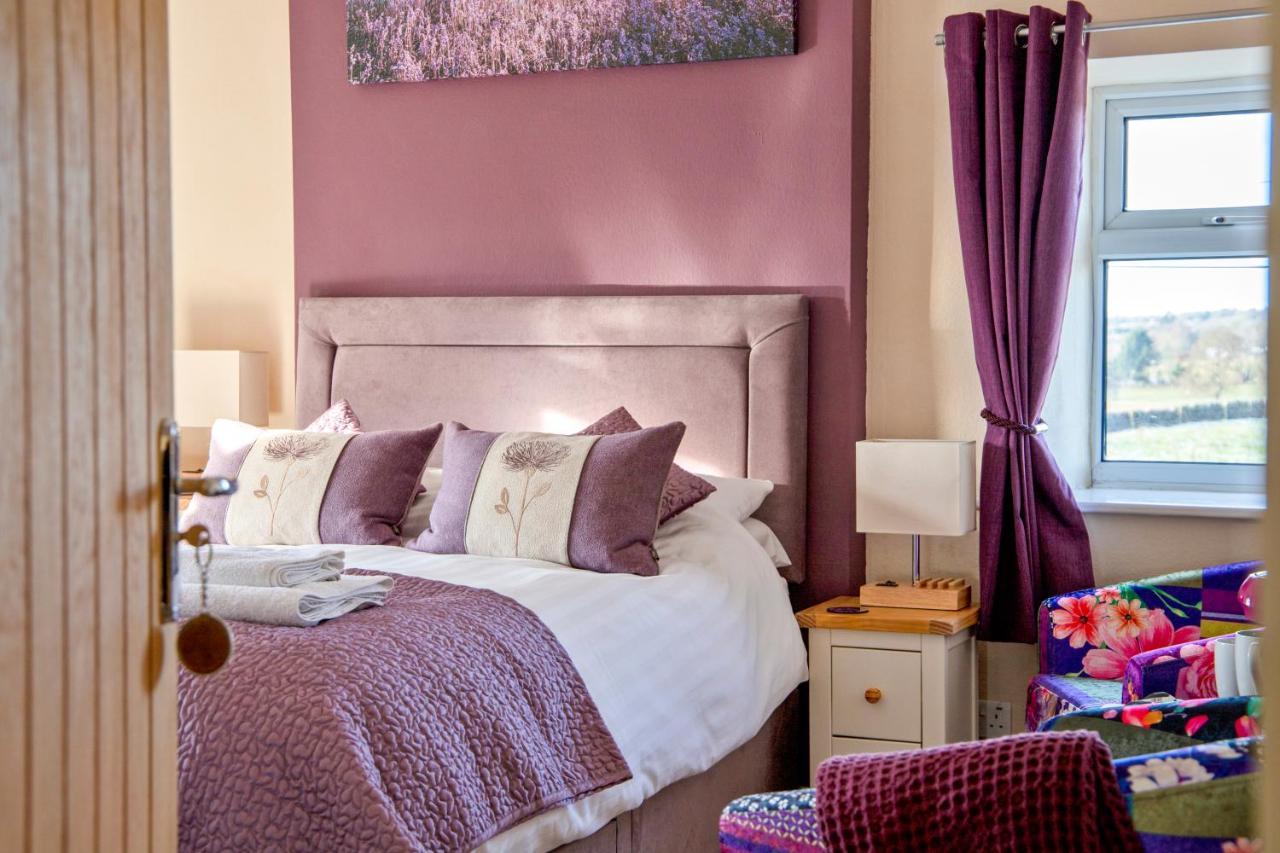 Moorland View Farm B&B Oakamoor ภายนอก รูปภาพ